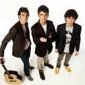 Jonas Brothers - Burnin' Up SOS Music Video When You Look Me In - Muzica