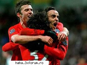 Sir Bobby Robson: "United nu poate pierde titlul!" - Sir Bobby Robson spune ca - Stiri din sport extern